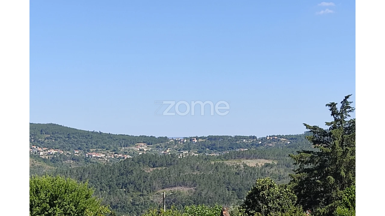 Terreno para Venda em Sezures Foto 18