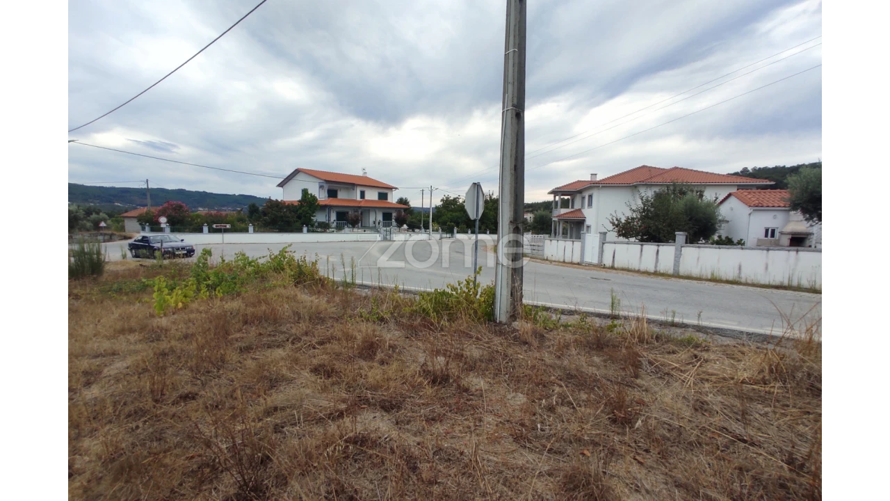 Terreno para Venda em Sezures Foto 19