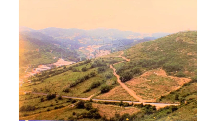 Terreno para Venda em Lousa