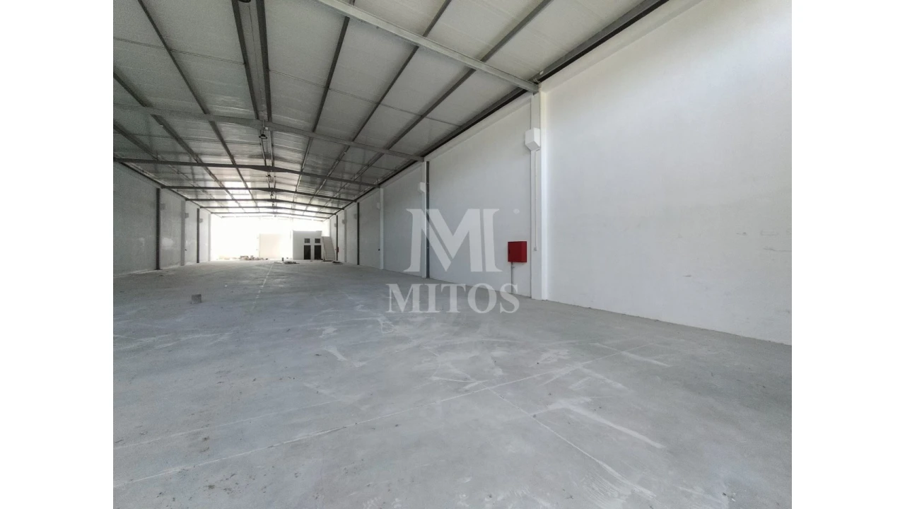 Armazém para Venda em Fragoso Foto 2