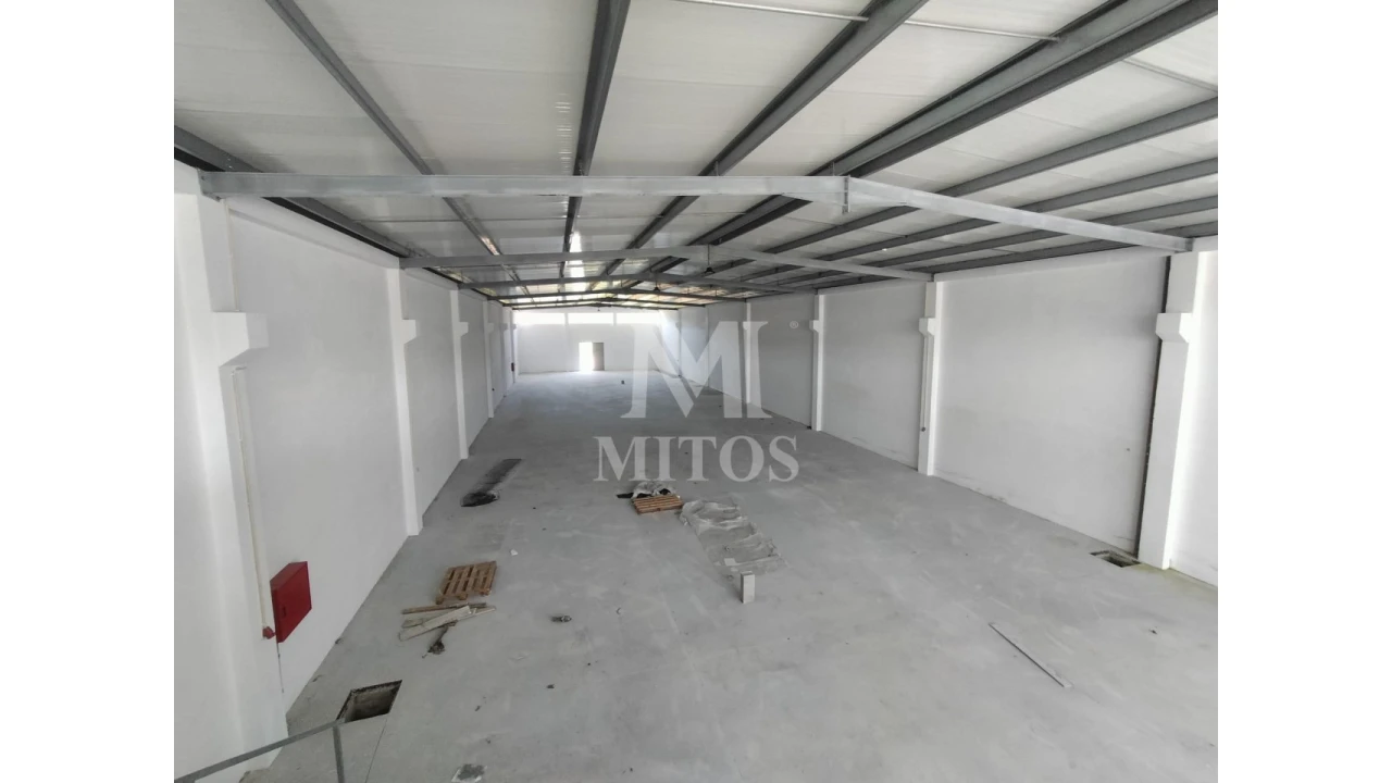 Armazém para Venda em Fragoso Foto 4