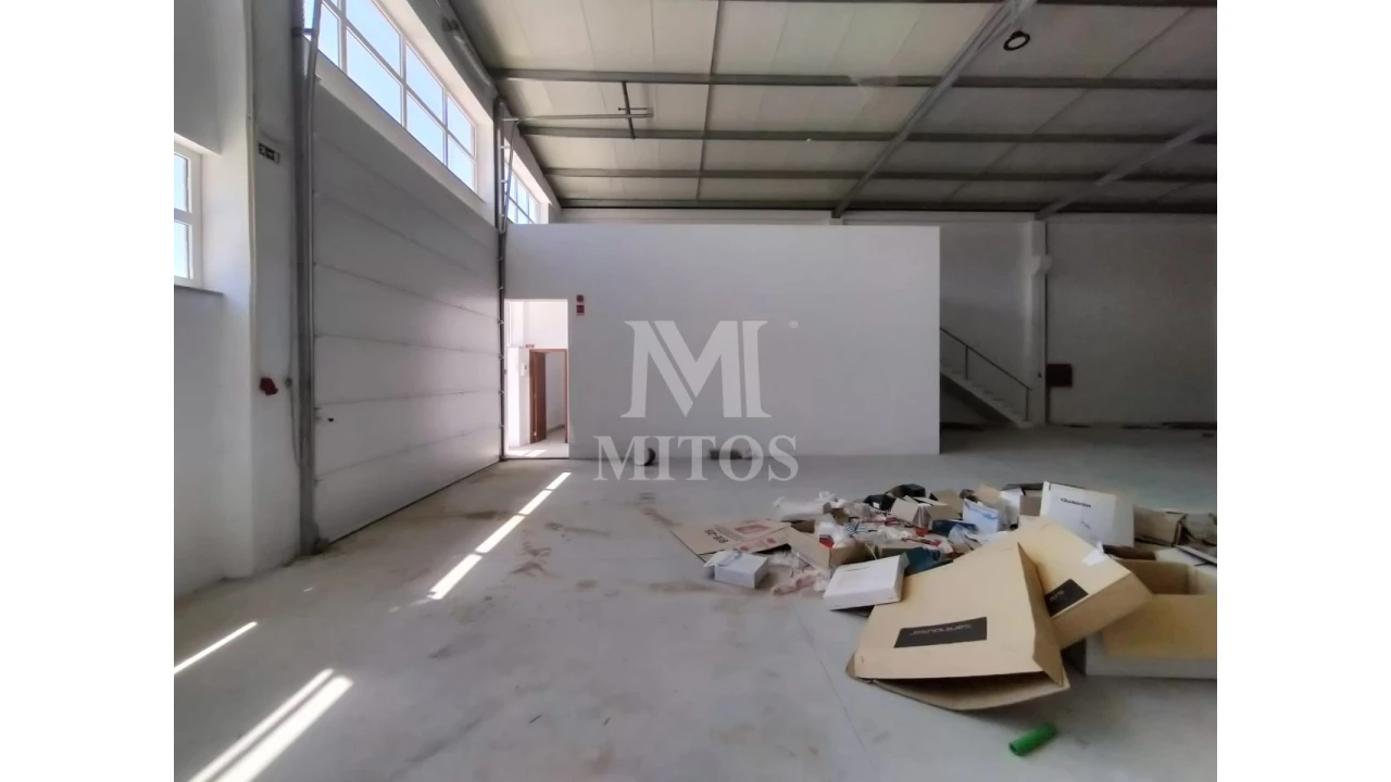 Armazém para Venda em Fragoso Foto 8