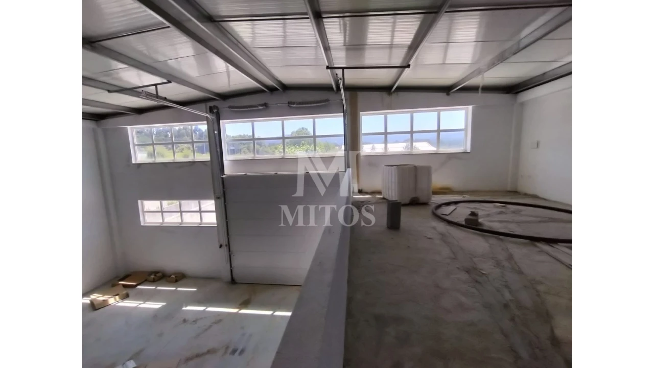 Armazém para Venda em Fragoso Foto 9