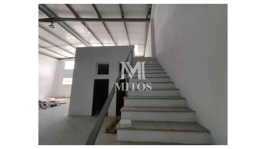 Armazém para Arrendamento em Fragoso Foto 6