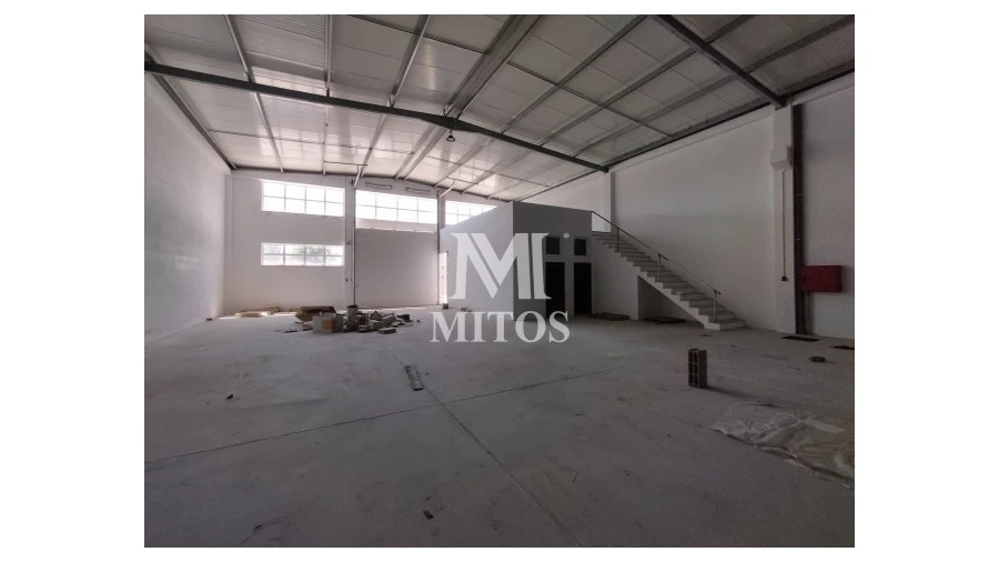 Armazém para Arrendamento em Fragoso Foto 2