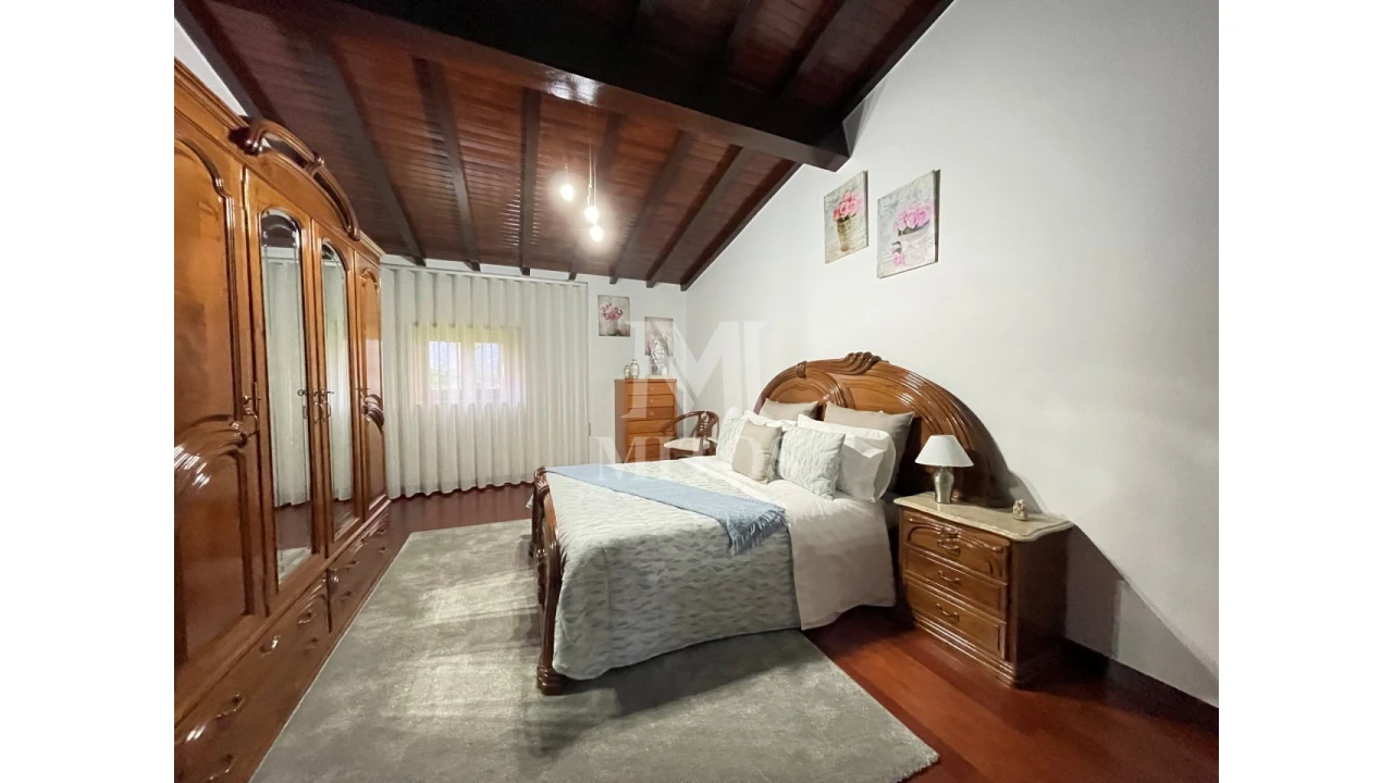 Moradia T4 para Venda em Fontão Foto 23