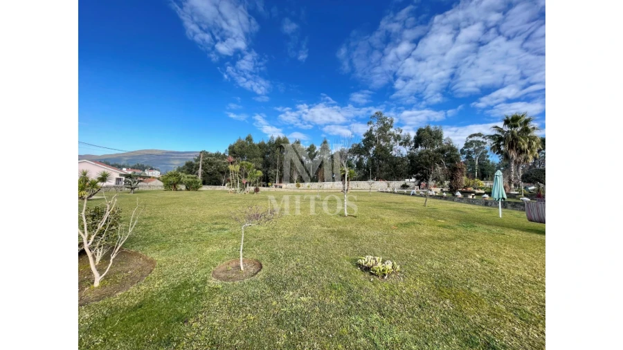 Moradia T4 para Venda em Fontão Foto 4