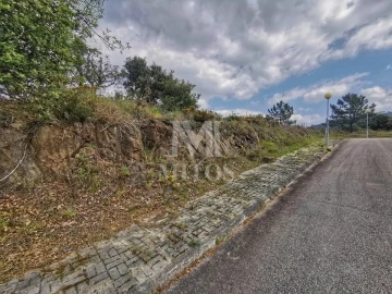 Terreno para Venda em Mujães