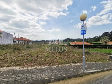 Terreno para Venda em Mujães