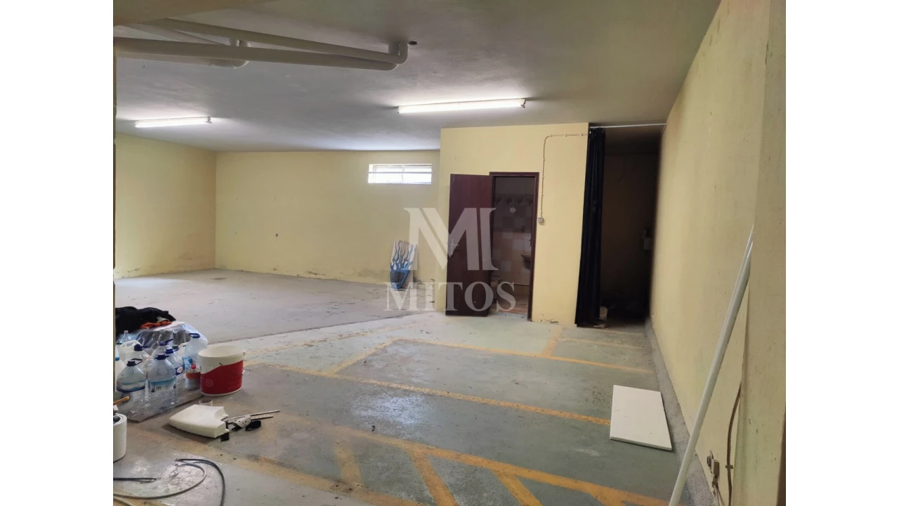 Garagem para Venda em Areosa Foto 9