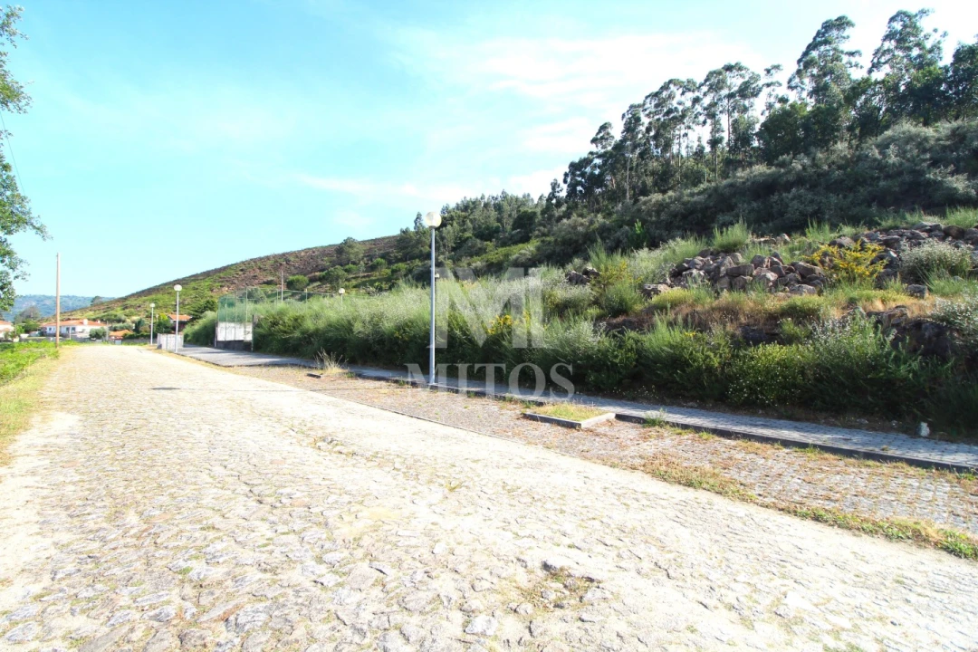 Terreno para Venda em Barroselas e Carvoeiro Foto 2