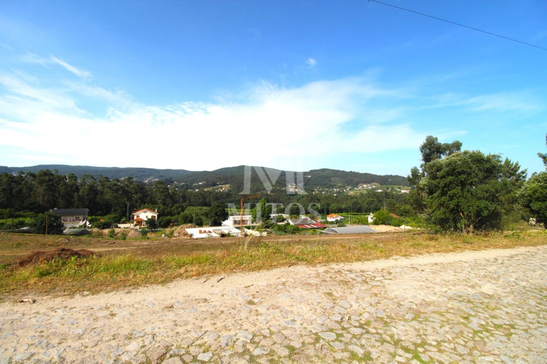 Terreno para Venda em Barroselas e Carvoeiro Foto 3