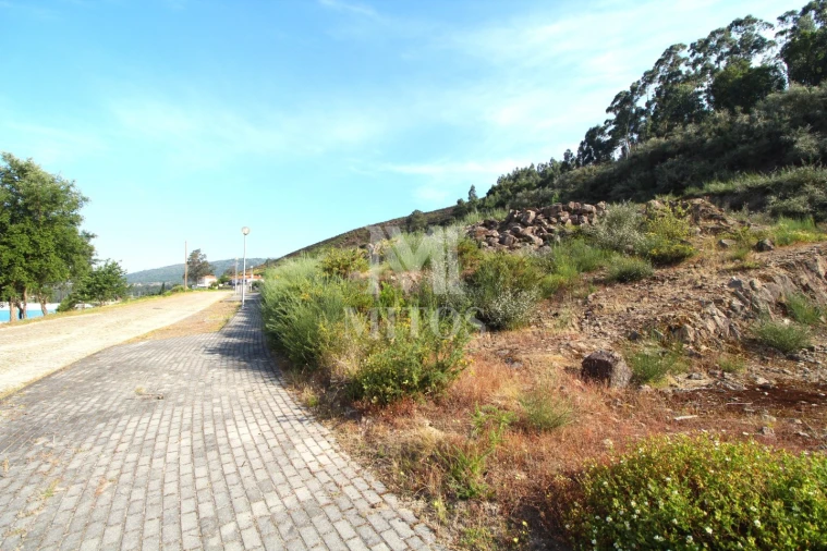 Terreno para Venda em Barroselas e Carvoeiro Foto 1