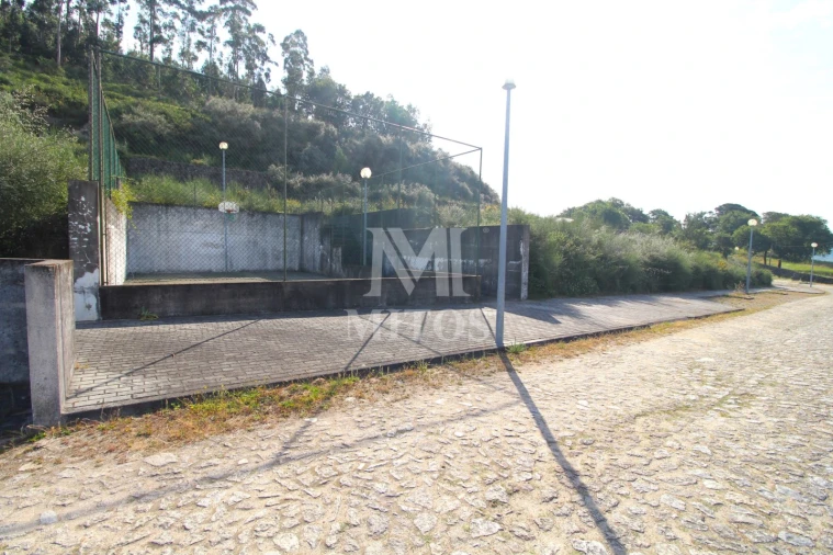 Terreno para Venda em Barroselas e Carvoeiro Foto 4