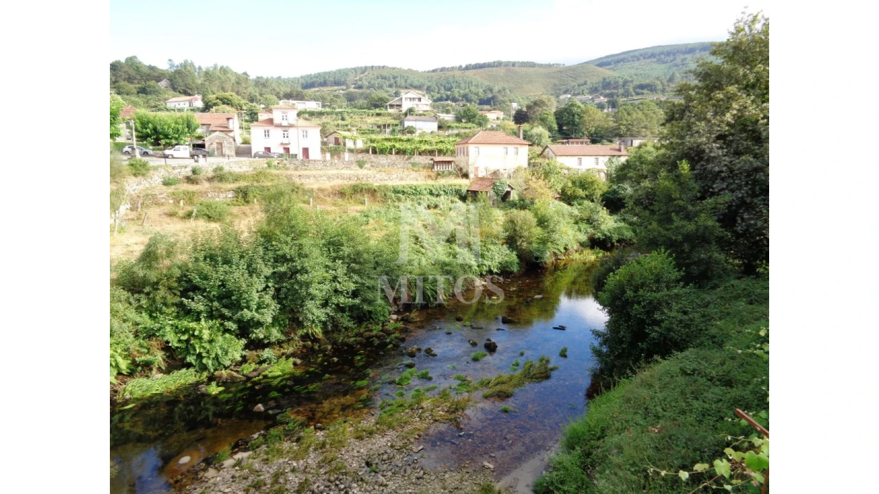 Moradia T3 para Venda em Covas Foto 9