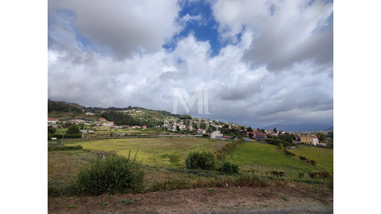 Moradia T3 para Venda em Guilhadeses e Santar Foto 33