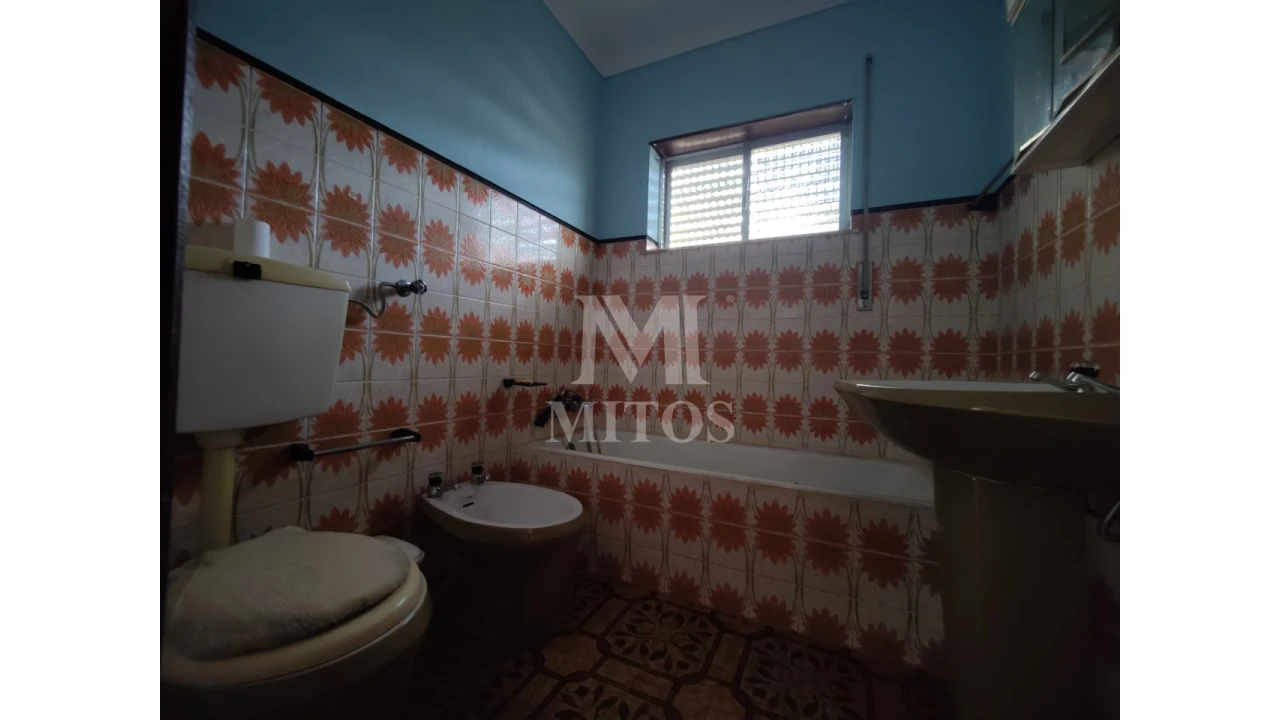 Moradia T3 para Venda em Guilhadeses e Santar Foto 23