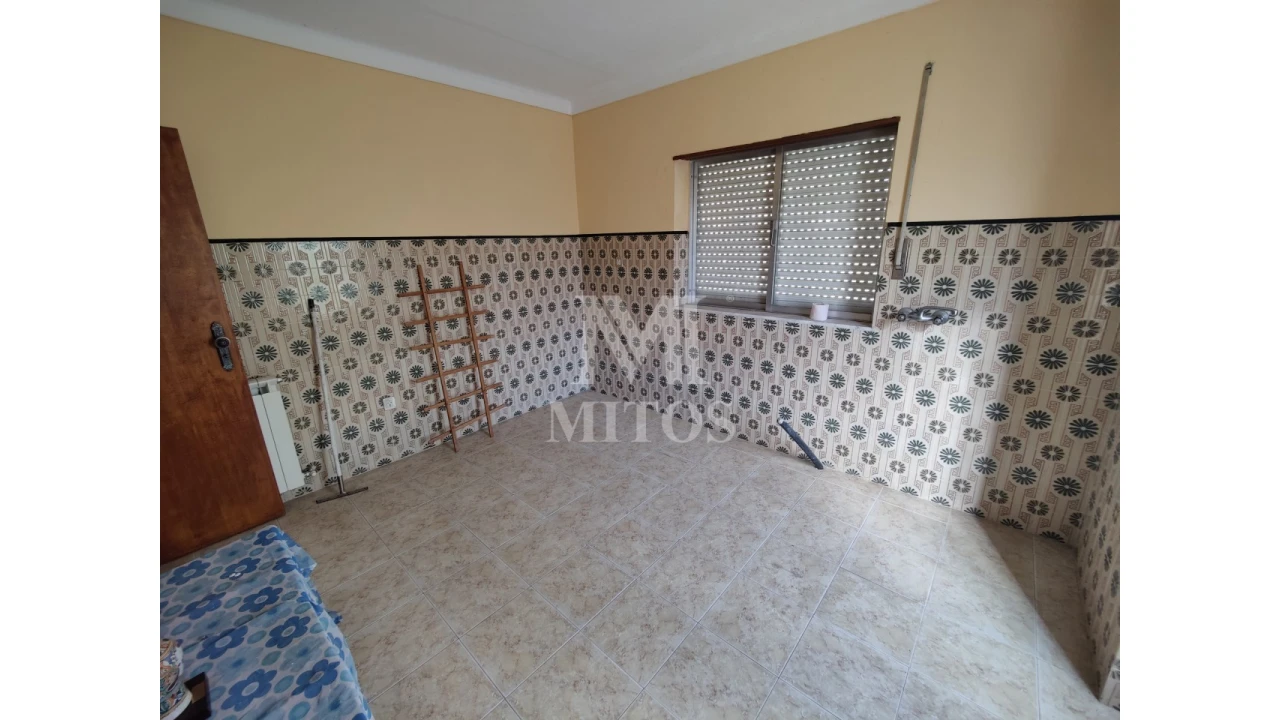 Moradia T3 para Venda em Guilhadeses e Santar Foto 27