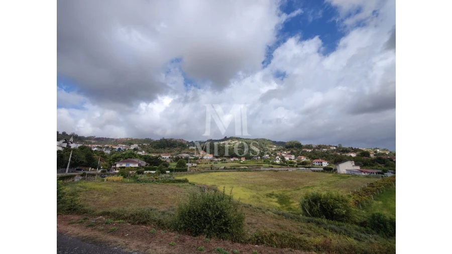 Moradia T3 para Venda em Guilhadeses e Santar Foto 34