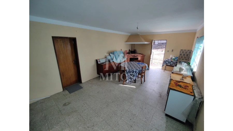 Moradia T3 para Venda em Guilhadeses e Santar Foto 12