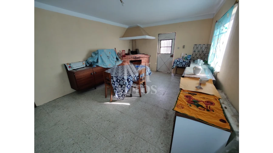 Moradia T3 para Venda em Guilhadeses e Santar Foto 14