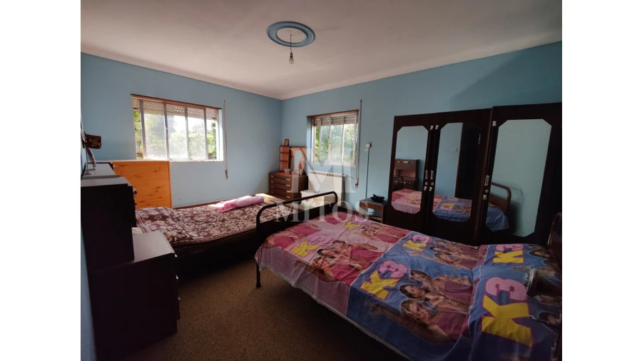 Moradia T3 para Venda em Guilhadeses e Santar Foto 17