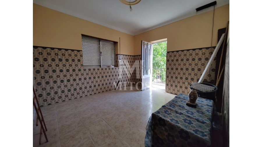 Moradia T3 para Venda em Guilhadeses e Santar Foto 26