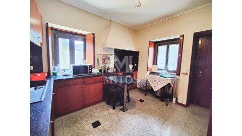 Moradia T5 para Venda em Santa Maria Maior e Monserrate e Meadela