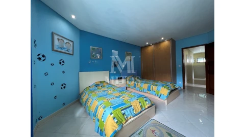 Moradia T5 para Venda em Areosa