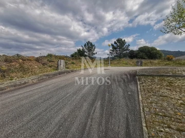 Terreno para Venda em Mujães