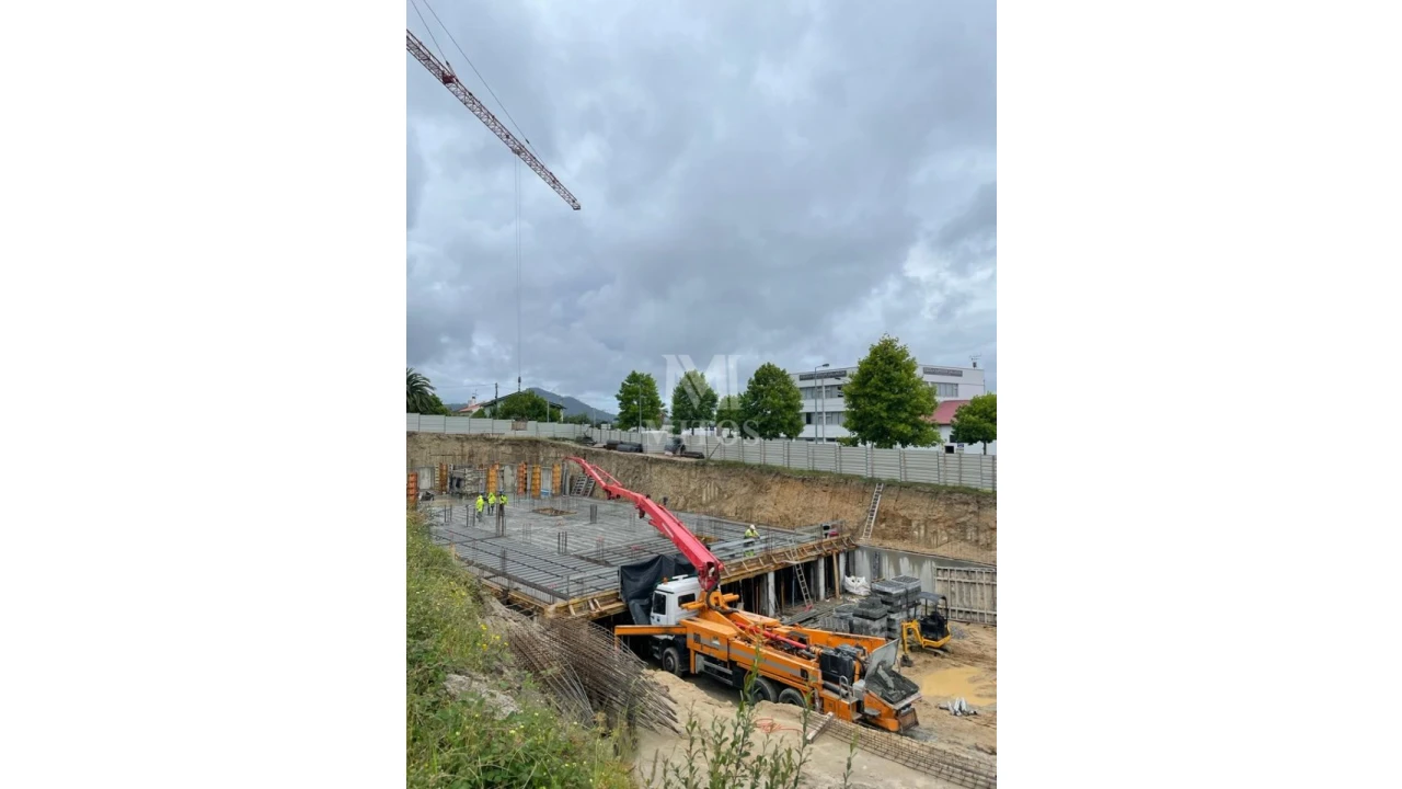 Loja para Venda em Vila Nova de Cerveira e Lovelhe Foto 1