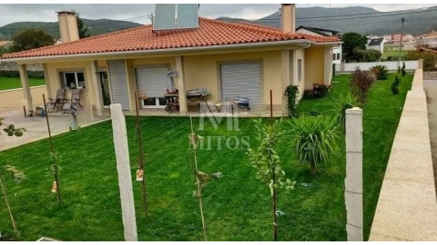 Moradia para Venda em Vila Praia de Ancora