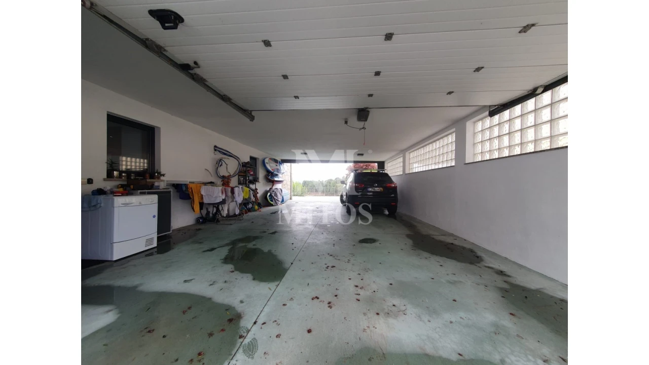 Moradia T5 para Venda em Loivo Foto 16