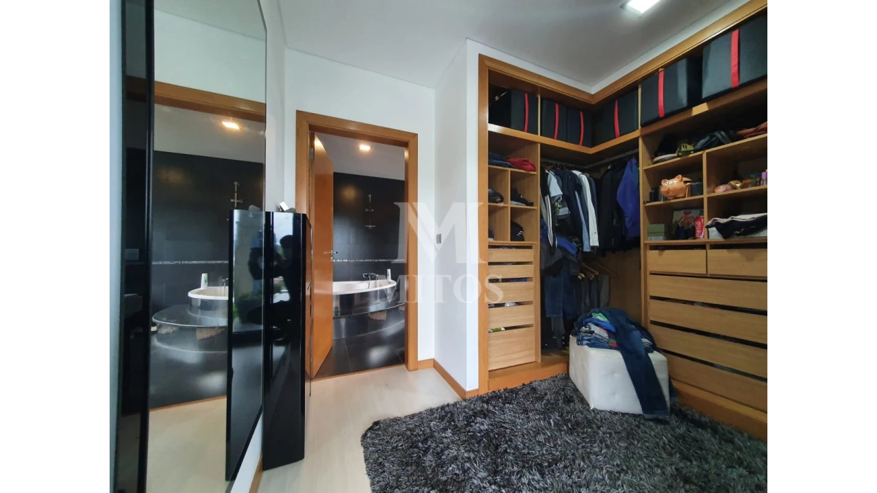 Moradia T5 para Venda em Loivo Foto 20