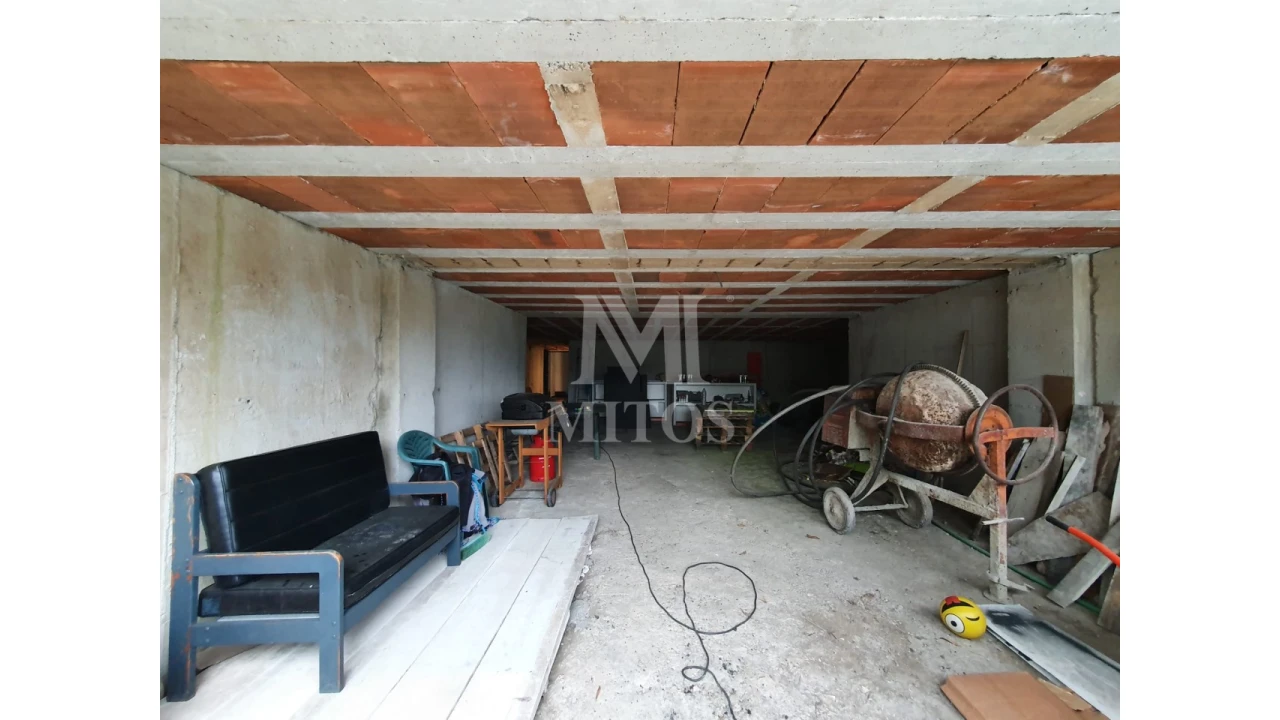 Moradia T5 para Venda em Loivo Foto 25