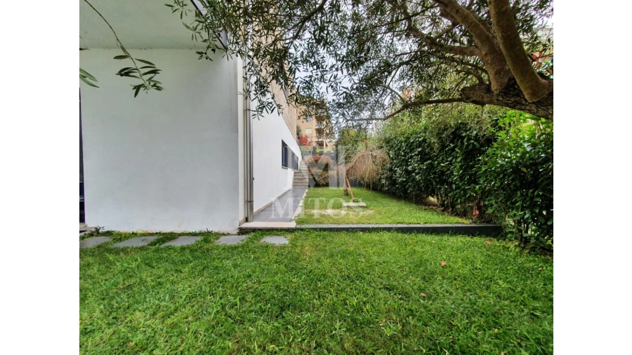 Moradia T5 para Venda em Loivo Foto 11