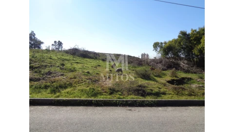 Terreno para Venda em Vila Nova de Anha