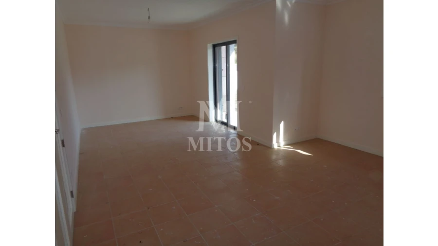 Moradia T4 para Venda em Campos e Vila Meã Foto 3