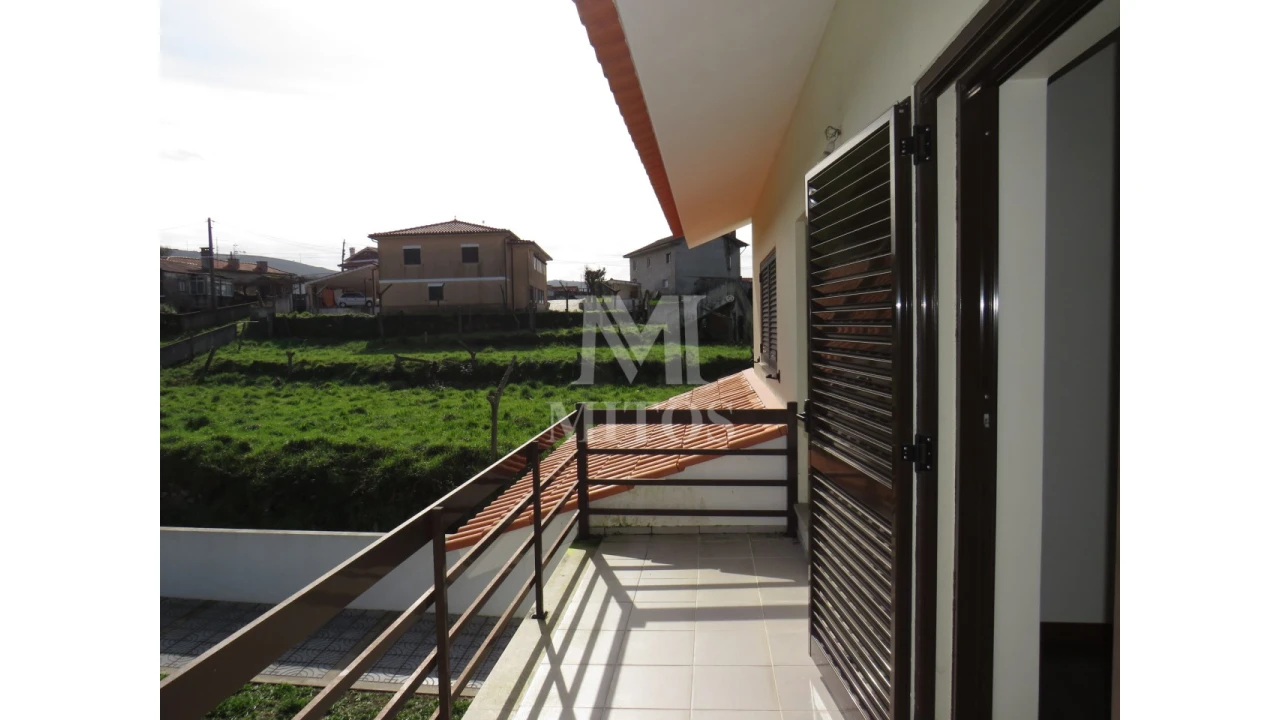 Moradia T4 para Venda em Sopo Foto 16