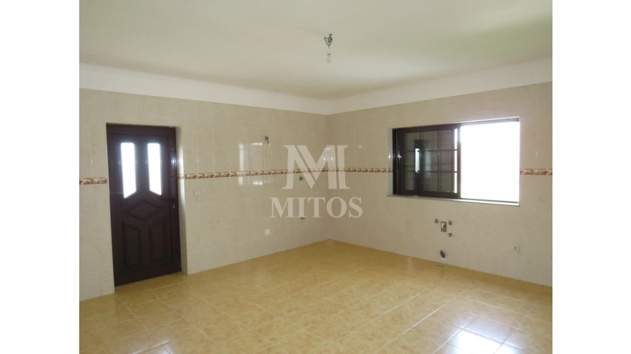 Moradia T4 para Venda em Sopo Foto 5