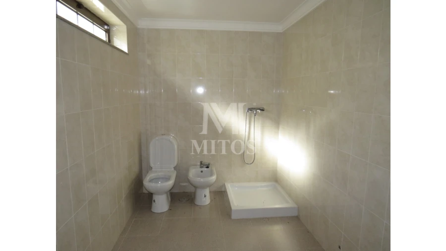 Moradia T4 para Venda em Sopo Foto 6