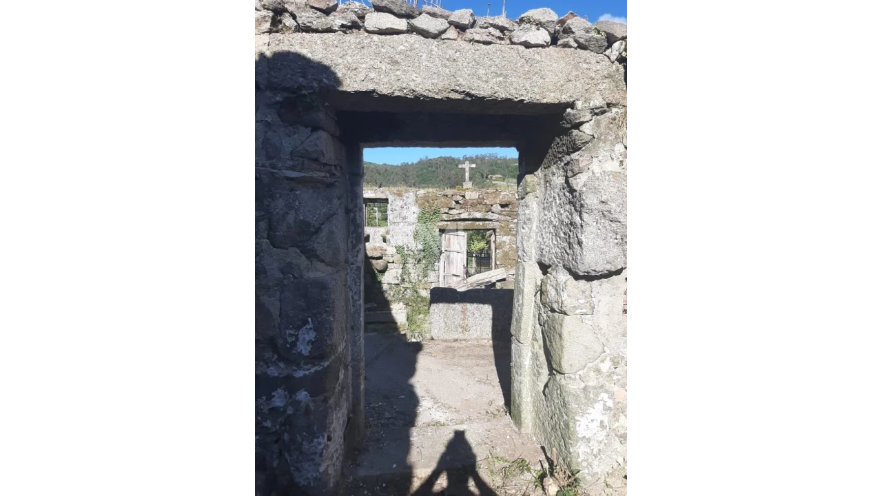 Moradia T3 para Venda em Padornelo Foto 12