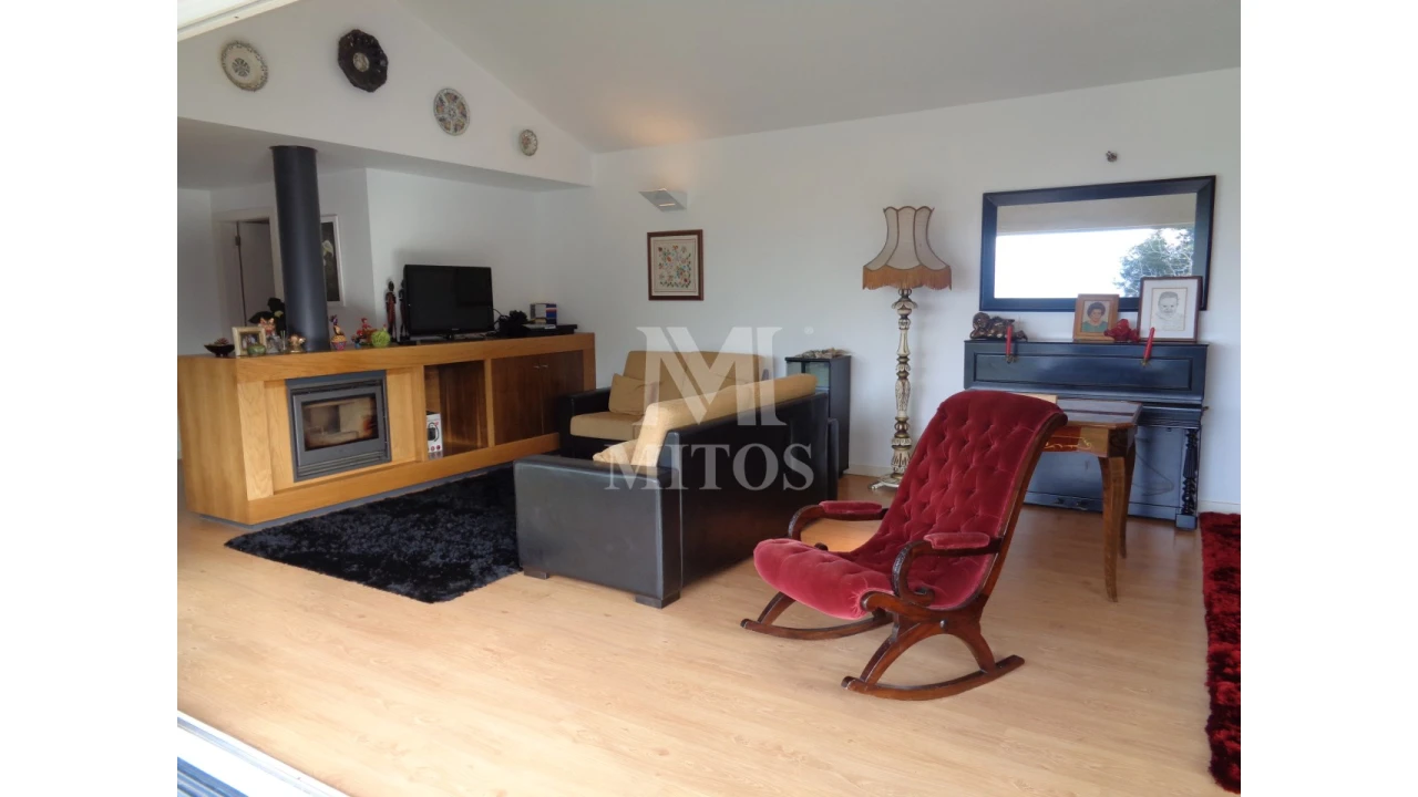 Moradia T3 para Venda em Serdedelo Foto 4