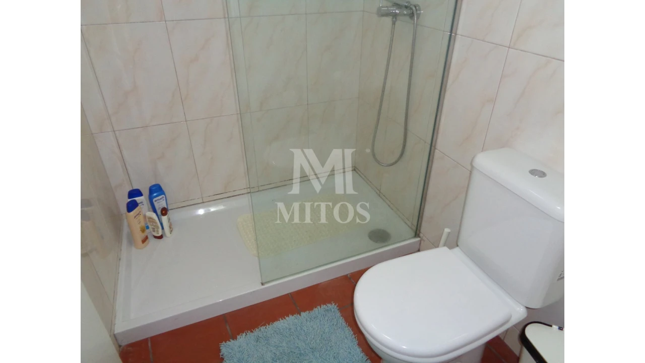 Moradia T3 para Venda em Serdedelo Foto 22