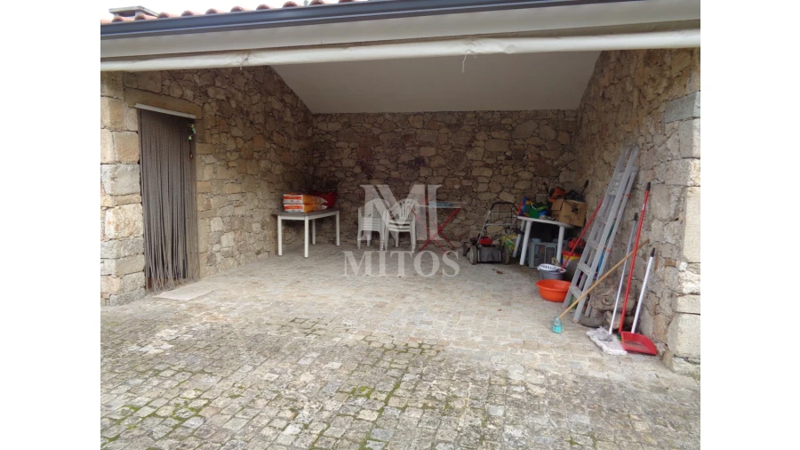 Moradia T3 para Venda em Serdedelo Foto 32