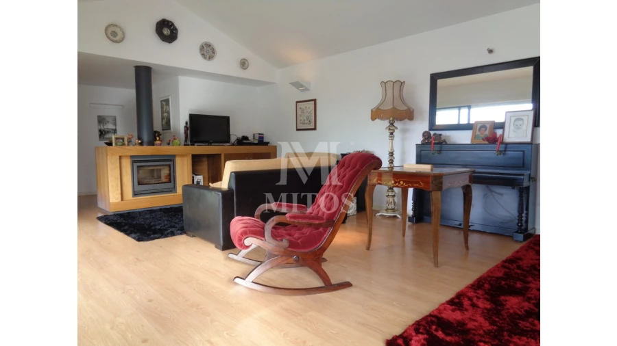 Moradia T3 para Venda em Serdedelo Foto 2