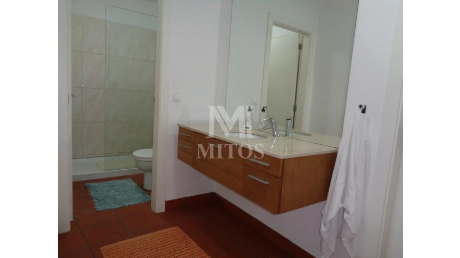 Moradia T3 para Venda em Serdedelo Foto 23