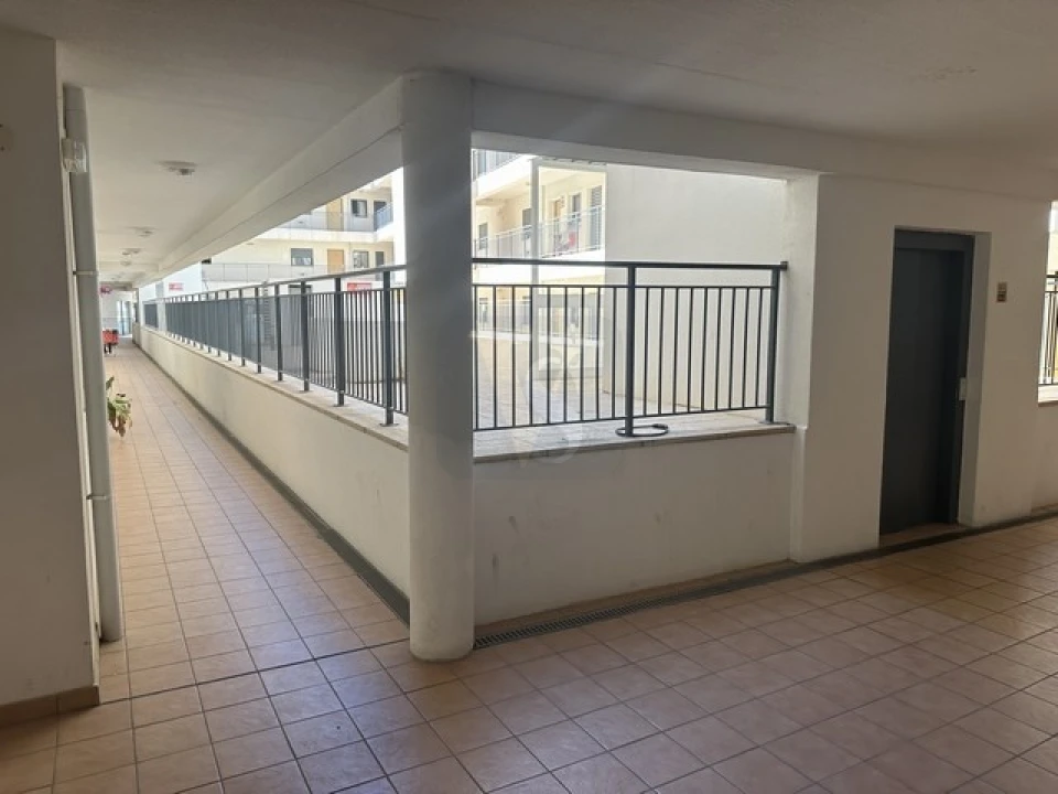 Apartamento T2 para Venda em Olhão Foto 25