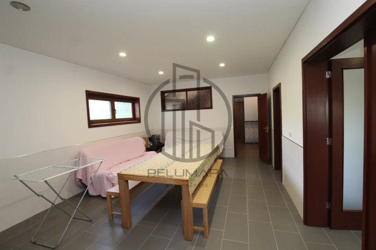 Moradia T5 para Venda em Castelões Foto 16