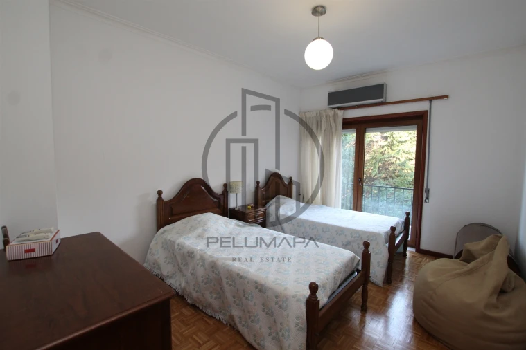 Moradia T5 para Venda em Castelões Foto 20